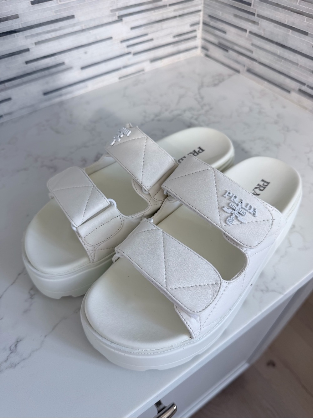 White Quilted Platform Slide Sandals size 9
